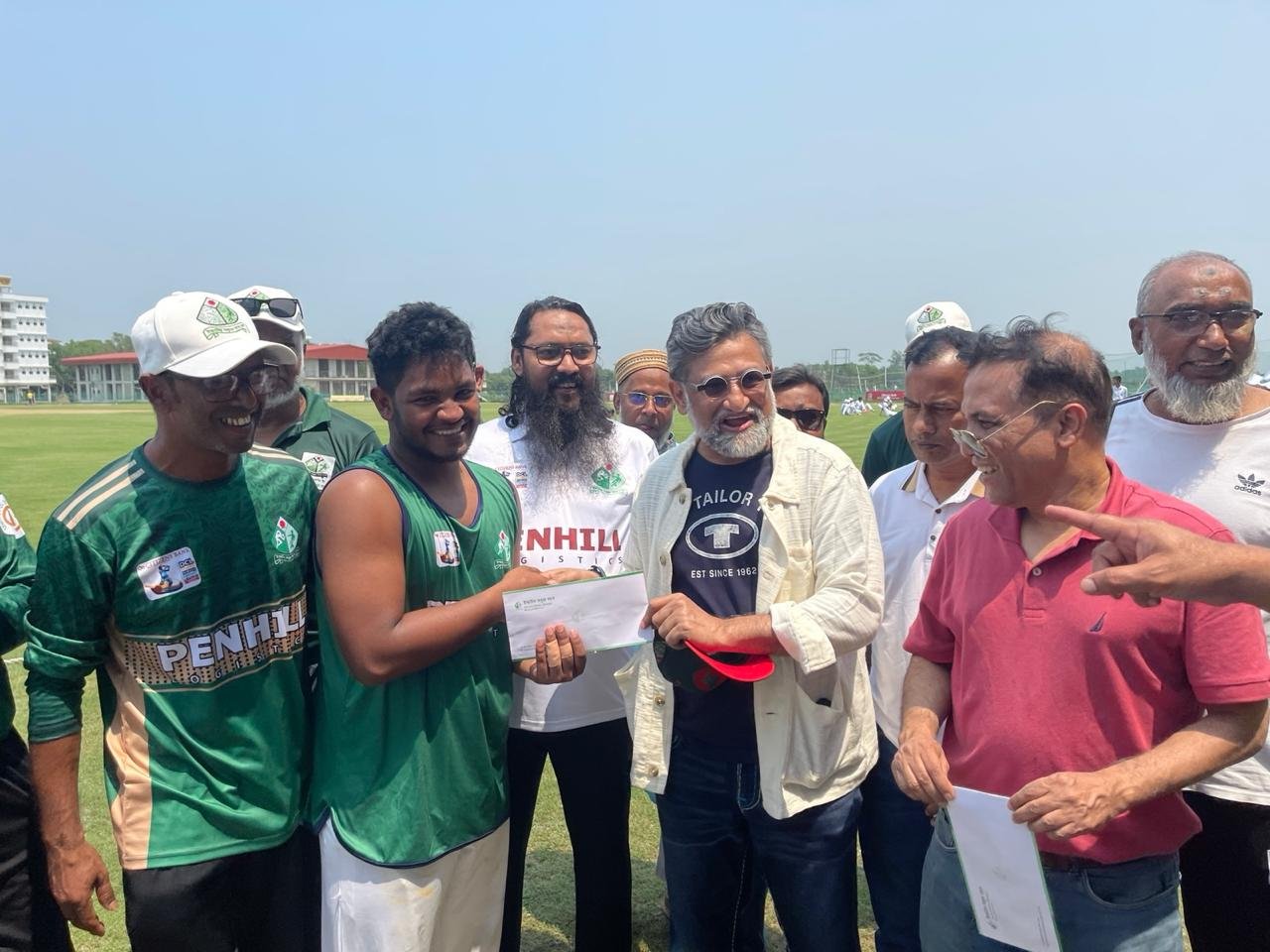 ESS Cricket Player Receiving Reward | Citizen Bank Third Division Cricket League 2025