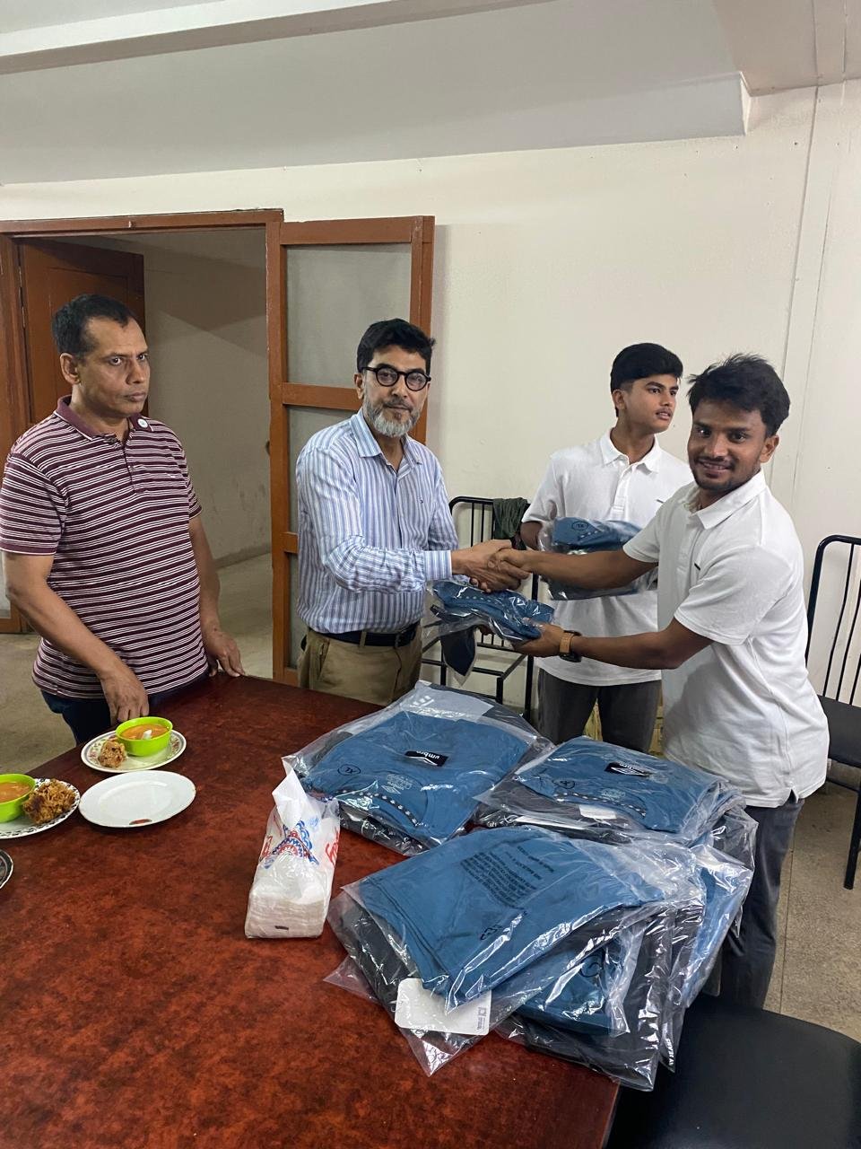 Cricket Team and Team Members receiving gifts | Citizen Bank Third Division Cricket League 2025